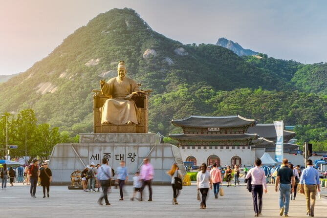 Max Out Seoul: Must Visit City Highlights Panoramic Day Tour - A panoramic Seoul day that’s really about getting your bearings