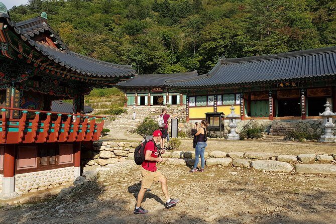 One-Day Tour for stunning Mt.Seoraksan from Seoul - Sinheungsa Temple: A Calm, Cultural Pause Midday