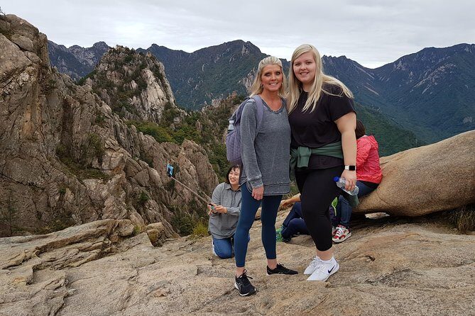 One-Day Tour for stunning Mt.Seoraksan from Seoul - What It Feels Like on the Ground (And How to Prepare)