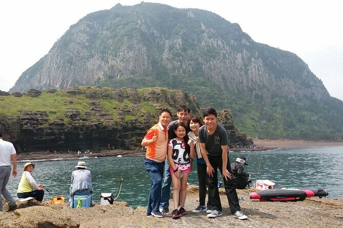 Package tour of All areas of Jeju Island-(East &South &West) - Getting Around: Regular Taxi vs Jumbo Taxi vs Minivan Comfort
