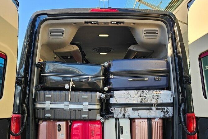 Private Airport Transfer From Incheon Airport To Seoul(up to 12) - The ride into Seoul: comfort, charging, and a driver who can help