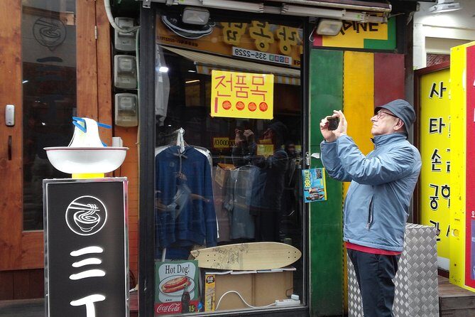 Private day tour Korea(Seoul trip) with Professional Photographer - Price and Logistics: What Your $390 Actually Buys