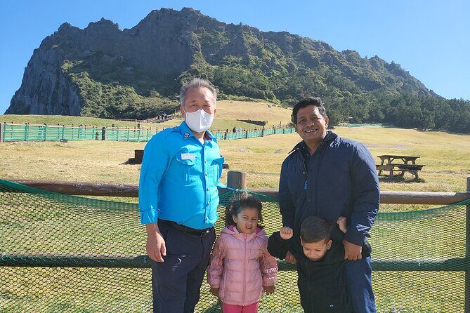 Private Day Tour With Best Jumbo Taxi Driver Tour in jeju island - Key things I’d look for before you go