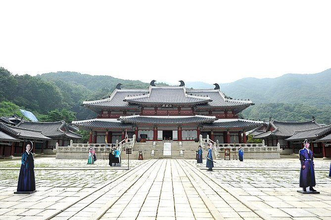 Private day trip to Korean Folk Village & Dae Jang Geum Park - Navigating Filming Without Losing the Day