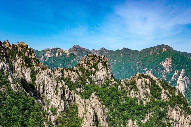 Private Day Trip to Seoraksan National Park - Dongmyeong Port: quick sea-and-view break in Sokcho