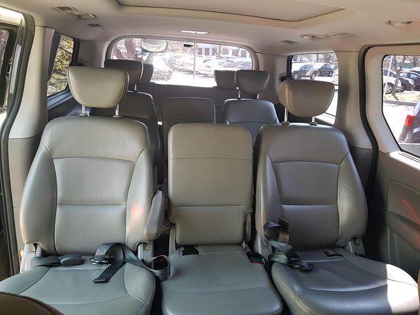 Private English Speaking Driver in Seoul: Airport Service Available - Private English-speaking driver in Seoul: what your $178 really buys