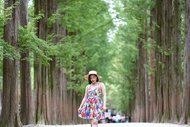 Private Nami Island Photo Shoot and Tour with a Photographer - A private Nami Island photo shoot you can actually relax in