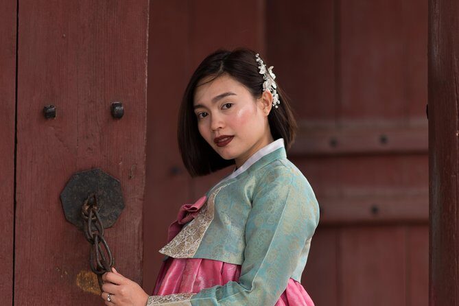 Private Palace Photo Shoot in Seoul with a Photographer - Photo delivery you can count on: 200+ originals and at least 20 edited