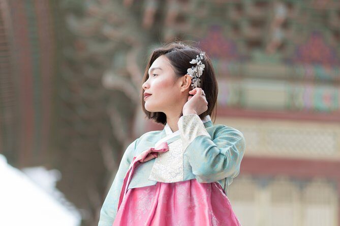 Private Palace Photo Shoot in Seoul with a Photographer - Price and value: is $40 fair for a private palace shoot?