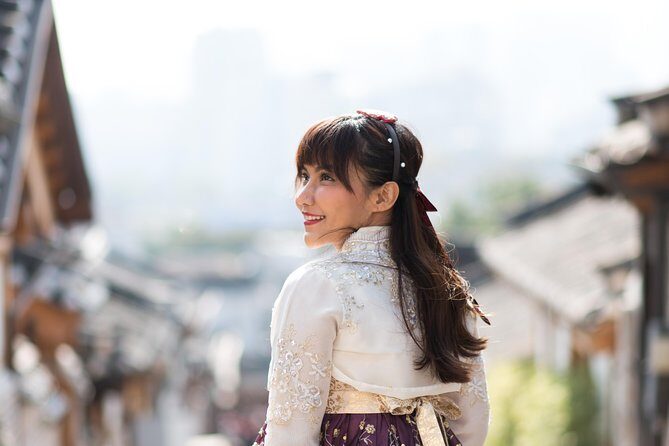 Private Palace Photo Shoot in Seoul with a Photographer - Meeting point, private group setup, and getting there easily