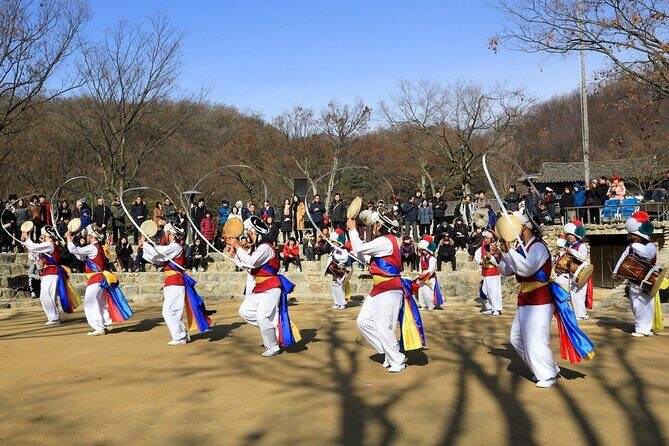 Private Tour around Suwon UNESCO Fortress and Korea Folks Village - 9–10 hours that actually feels like one coherent plan