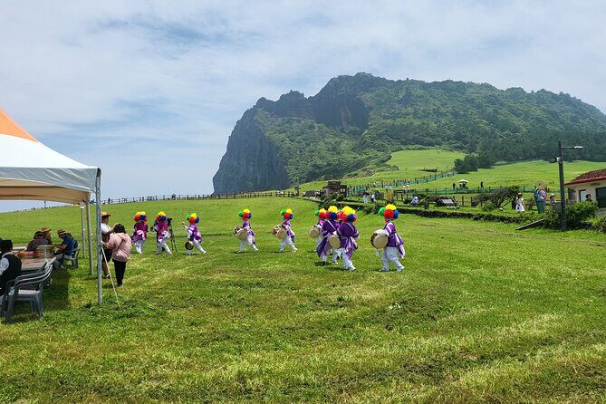 Private Tour in South and East in jeju island - Woljeong-ri Beach: Tea Time With Sea Views