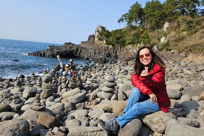 Private Tour South and West Jeju Island with Experienced Driver - Yongmeori Beach: Dragon-Head Cliffs and a Short Coastal Walk