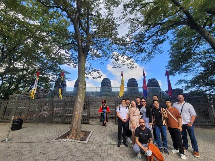 Private Van with English Speaking Guide in South Korea - Planning Tips That Make Your Day Go Better