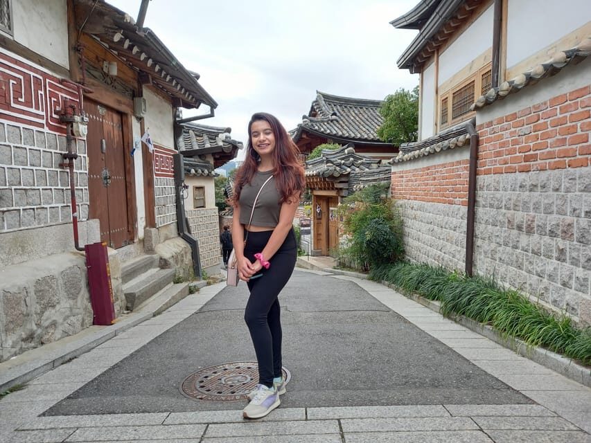 Seoul: 4-Hour Guided Tour to Palace, Bukchon, Jogyesa Temple - Gyeongbokgung Palace: Reading Joseon Through Confucian Design