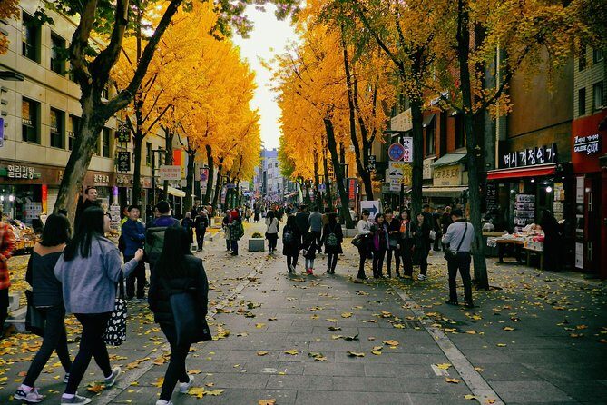 Seoul Art Tour with a Local Expert: 100% Personalized & Private - Ssamziegil: the market where design acts like art