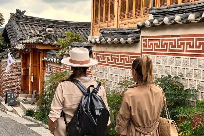 Seoul City Full Day Tour - Changdeok Palace (wearing Hanbok) - Jogyesa Temple: Calm in the Middle of City Motion