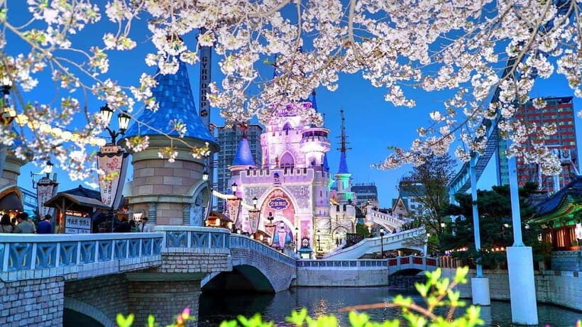 Seoul: City or Suburbs Private Chartered Car Tour for 10HR - Route 3: Everland + Korean Folk Village for a Full Family Day