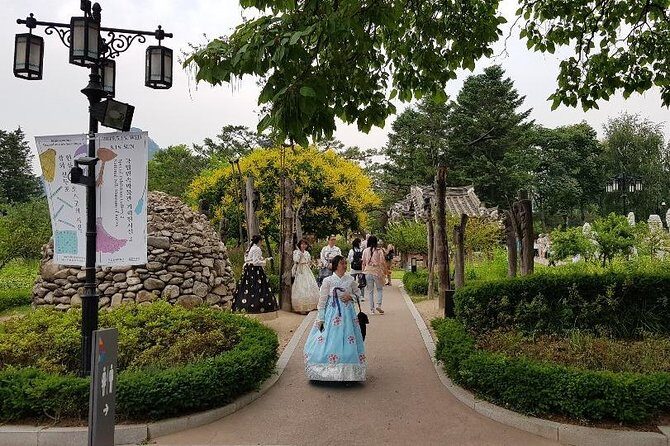 Seoul City Walking Private Tour (3hours) - Price and What You Actually Get for $49
