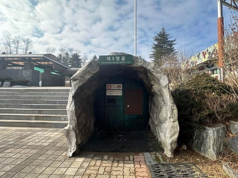 Seoul: DMZ, 3rd Tunnel, Odusan or Suspension Private Tour - The 3rd infiltration tunnel: when history stops being abstract