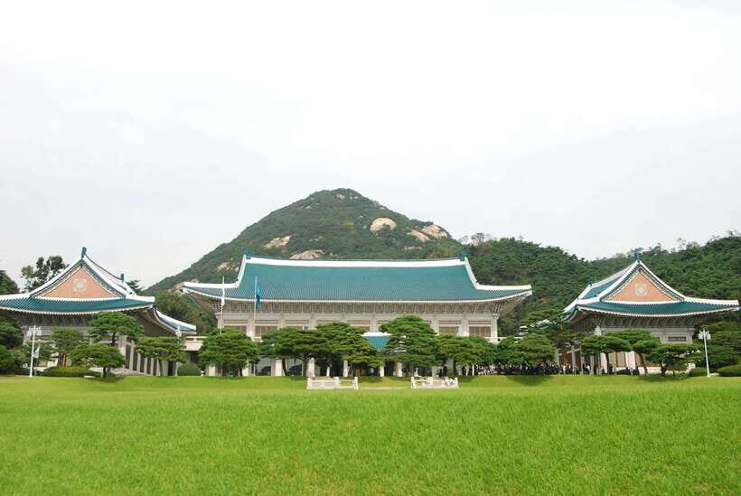 Seoul: Full-Day Royal Palaces Private Tour - How this Seoul royal palaces private day actually feels