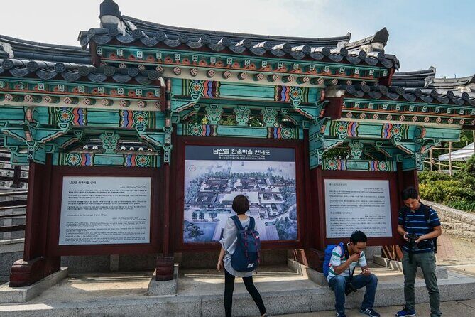 Seoul Full Day Tour with a Local: 100% Personalized & Private - Dongdaemun Design Plaza: Modern Korea by Way of Walking Views