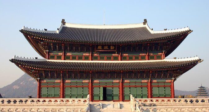 Seoul: Gyeongbok Palace, Bukchon Village, and Gwangjang Tour - Quick hits you’ll care about