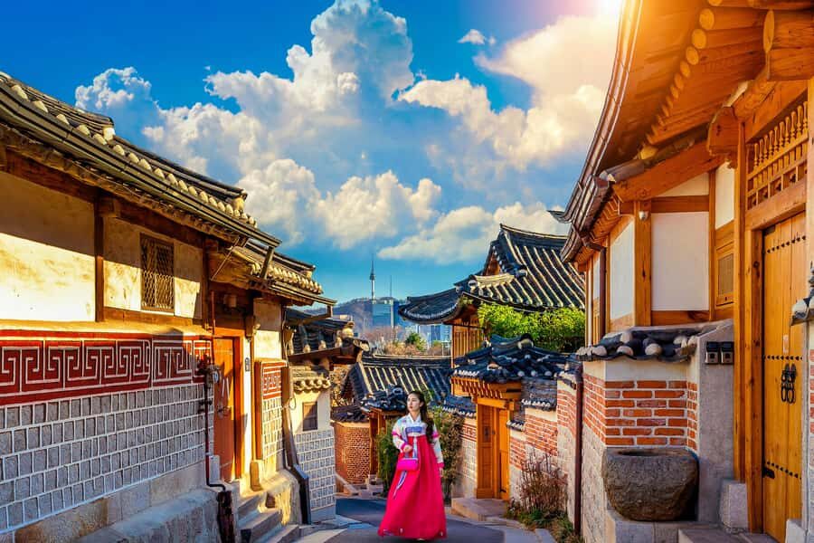 Seoul: Gyeongbokgung / Hanok Village / N Seoul Tower - Lunch: Samgyetang included (and why it’s a smart choice)
