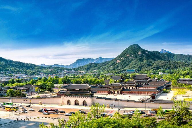 Seoul: Gyeongbokgung Palace Half day Tour - From the king’s bed-chamber to the queen’s room