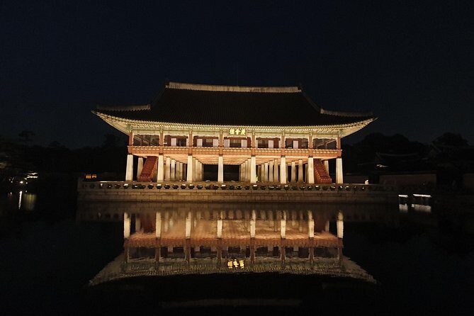 Seoul Highlights & Hidden Gems – Private Tour with Photo Service - Bukchon Hanok Village: hanok streets without the confusion