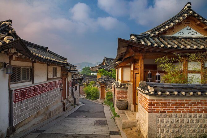 Seoul Like a Local: Private & Personalized Experience (2-3 hours) - Price: what $76.01 per person buys you (and what it doesn’t)