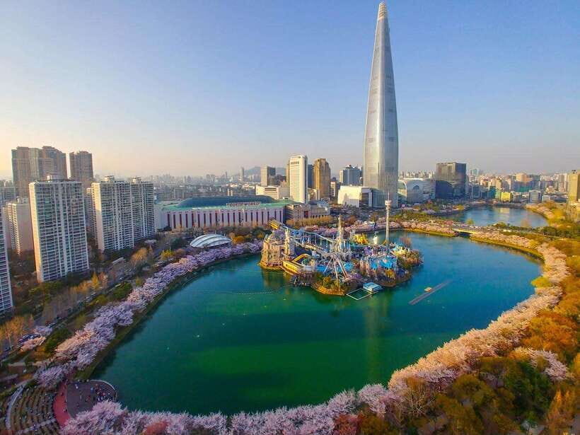 Seoul: Max Out Must Visit City Highlights Panoramic Day Tour - Seongsu-dong and Jamsil-dong: modern Seoul with a little breathing room