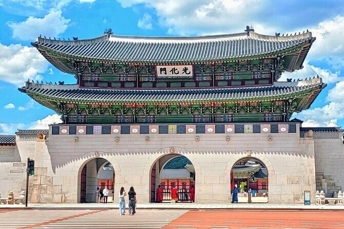 Seoul One Day Sightseeing Tour with N Tower and Lunch - N Seoul Tower: the skyline moment with an optional ticket