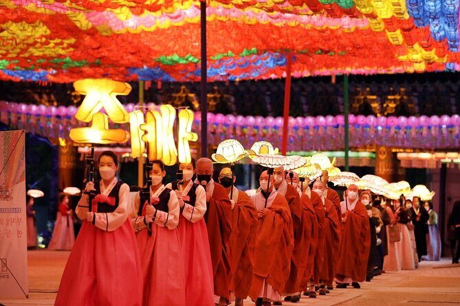 Seoul Private Tour: Palace, Bukchon, Insadong & Han River Cruise - Yeouido Han River Park and the cruise: views with a reality check