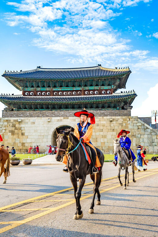 Seoul: The 62nd Suwon Hwaseong Cultural Festival Day Tour - Key things you’ll notice on this Suwon Hwaseong festival tour
