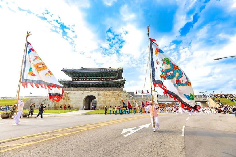 Seoul: The 62nd Suwon Hwaseong Cultural Festival Day Tour - Hanbok on Sept 28: royal-style costume time, plus the parade afterward