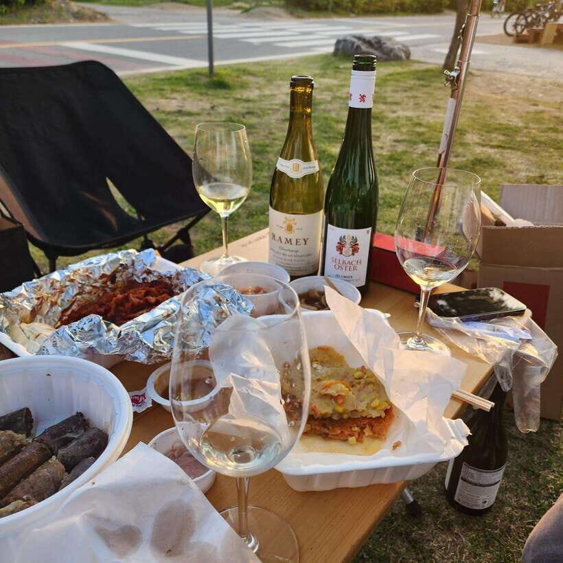 Seoul: Wine & Korean BBQ, Perfect Pairing Dinner in Sinchon - Group Size and Restaurant Changes: When the Vibe Might Be Different