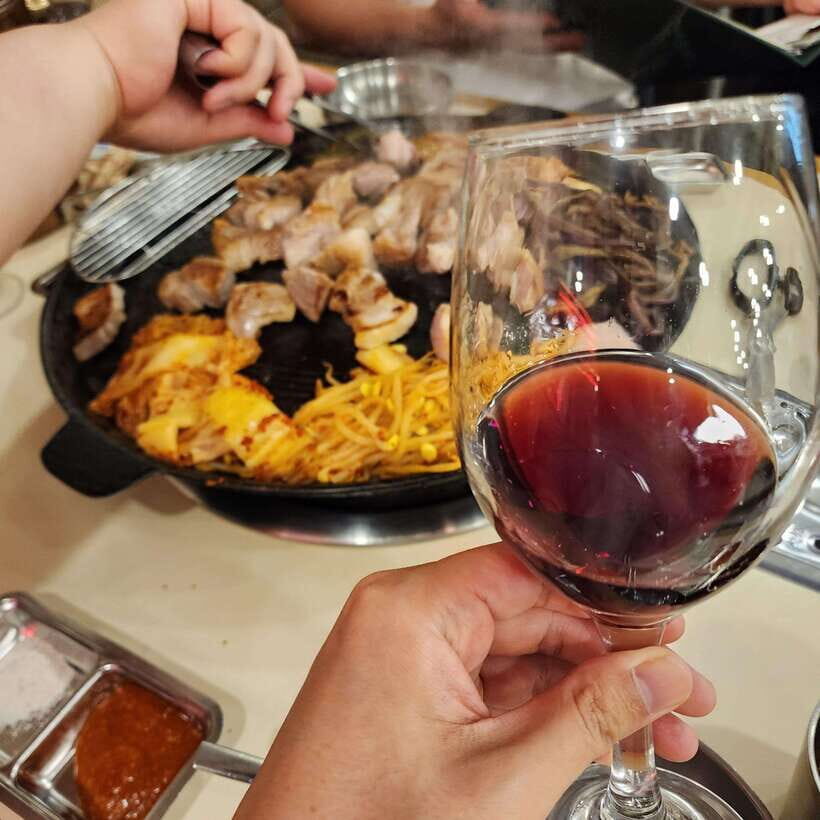 Seoul: Wine & Korean BBQ, Perfect Pairing Dinner in Sinchon - Price and Value: Is $49 Reasonable for Wine, BBQ, and a Lesson?