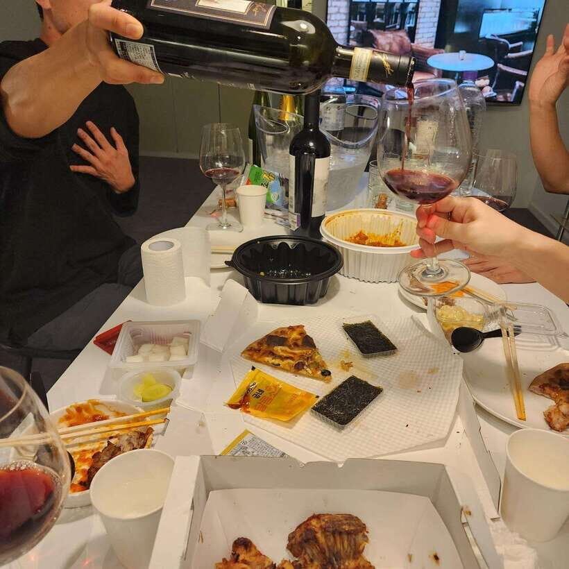 Seoul: Wine & Korean BBQ, Perfect Pairing Dinner in Sinchon - What to Bring and How to Plan Your Night in 150 Minutes