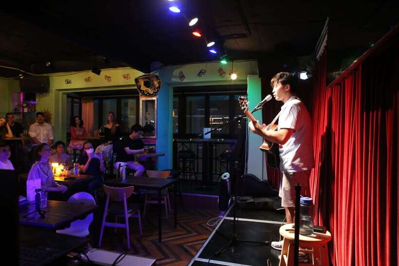 Seoul’s Stars: Open Mic with Local & International Talent - Key Points You’ll Actually Care About