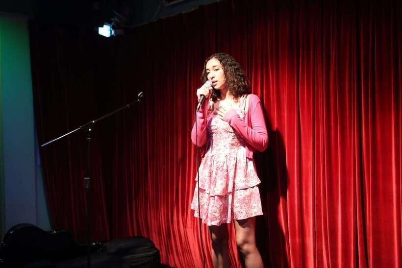 Seoul’s Stars: Open Mic with Local & International Talent - Taco Amigo: Where the Music and Snacks Actually Happen