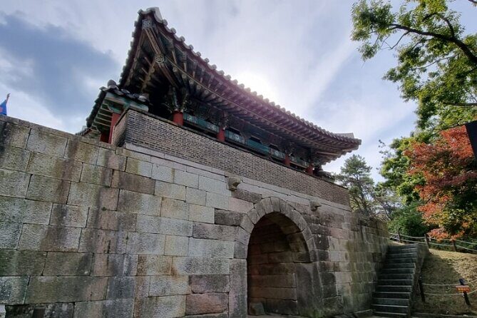 Temple Tour : Byeongpungam Seokbulsa Temple [Hiking+Cable car] - How the Group Format Affects Your Experience (Good and Bad)