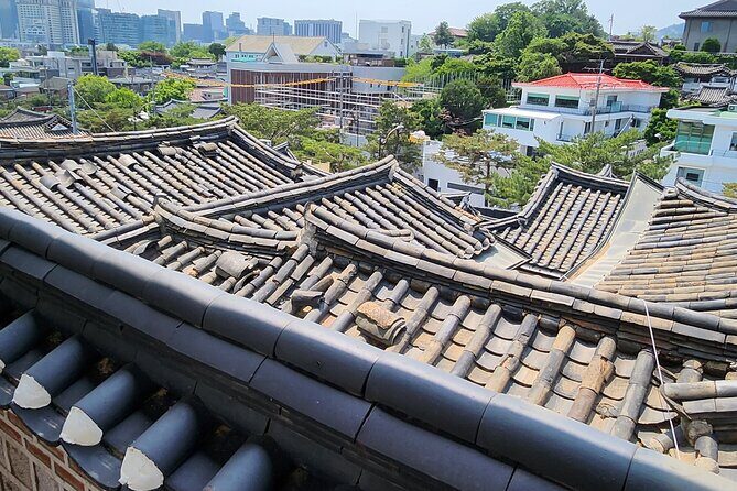 Traditional Gourmet - Lunch at a Traditional Korean House (Hanok): Where the Value Shows