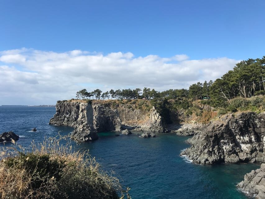 West of Jeju island Bus Tour from Seogwipo city, Jeju island - Noeulhaean-ro scenic break: a short stop that can save your photos